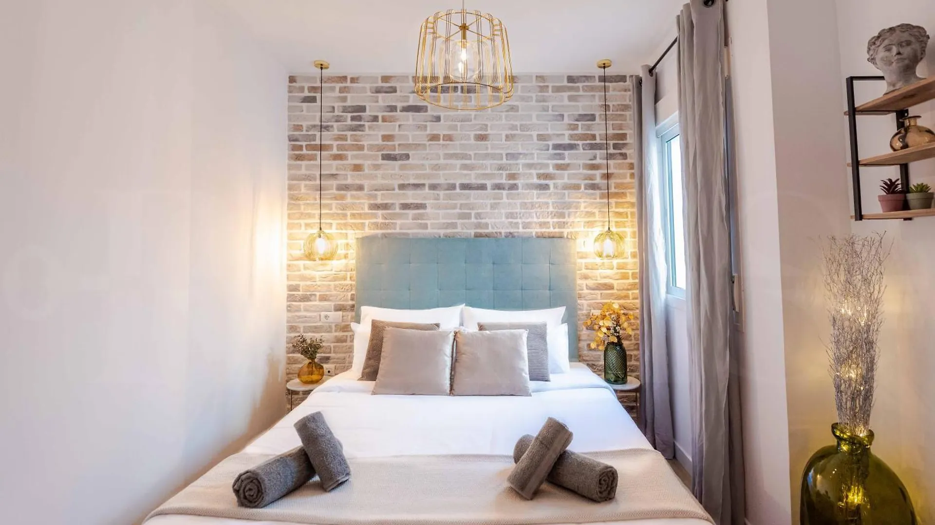 Rooftop Apartment & Private Jacuzzi In The Center By Rems Malaga