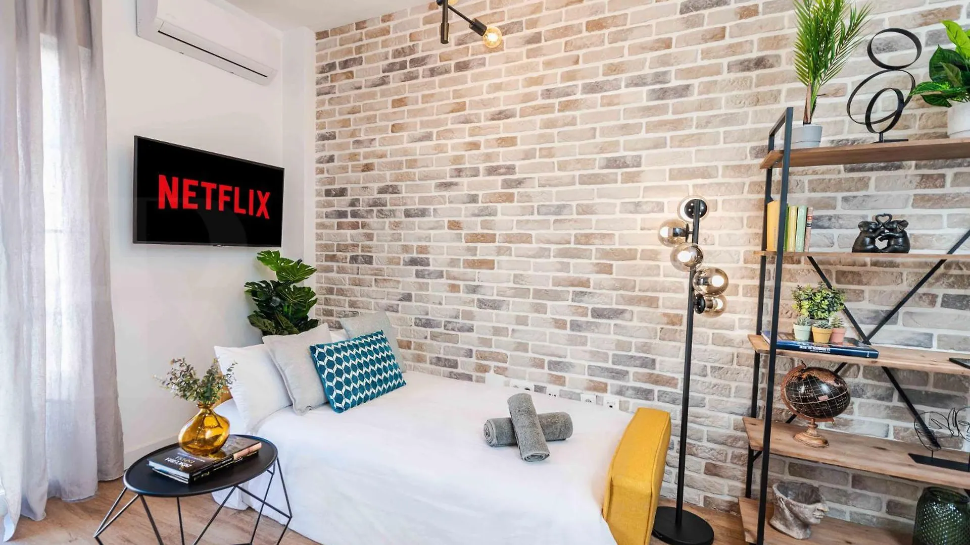 Rooftop Apartment & Private Jacuzzi In The Center By Rems Malaga
