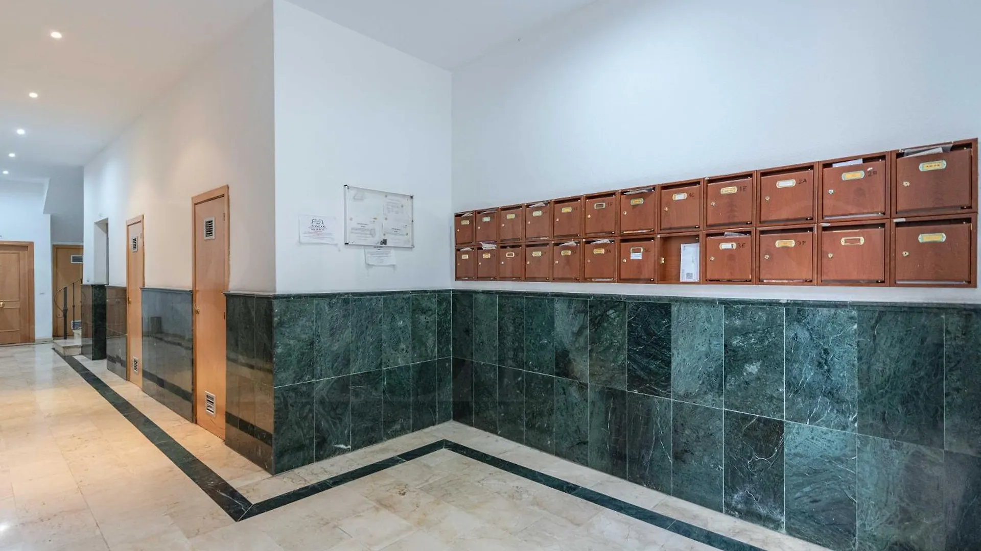 Rooftop Apartment & Private Jacuzzi In The Center By Rems Malaga Spain