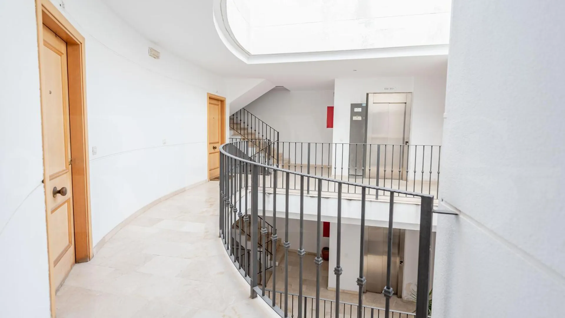Rooftop Apartment & Private Jacuzzi In The Center By Rems Malaga