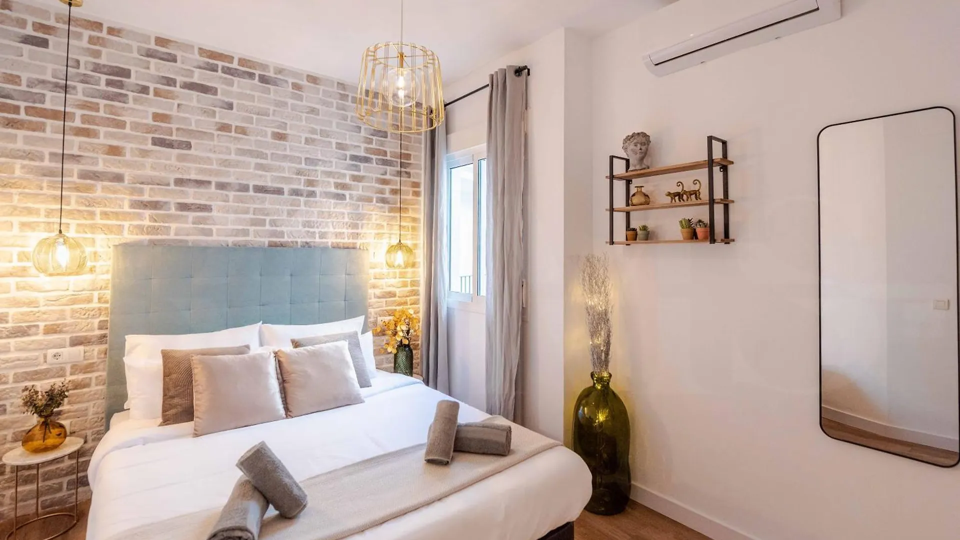 Rooftop Apartment & Private Jacuzzi In The Center By Rems Malaga
