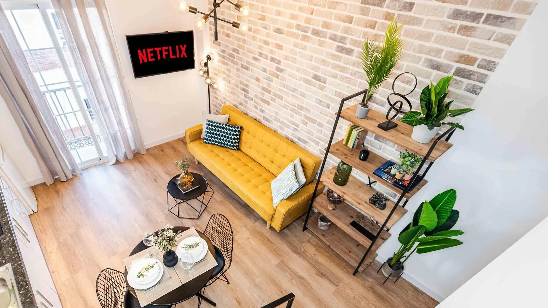 Rooftop Apartment & Private Jacuzzi In The Center By Rems Malaga